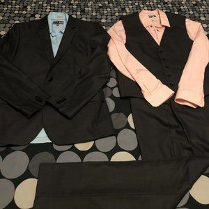 Express Photographer fitted three-piece suit